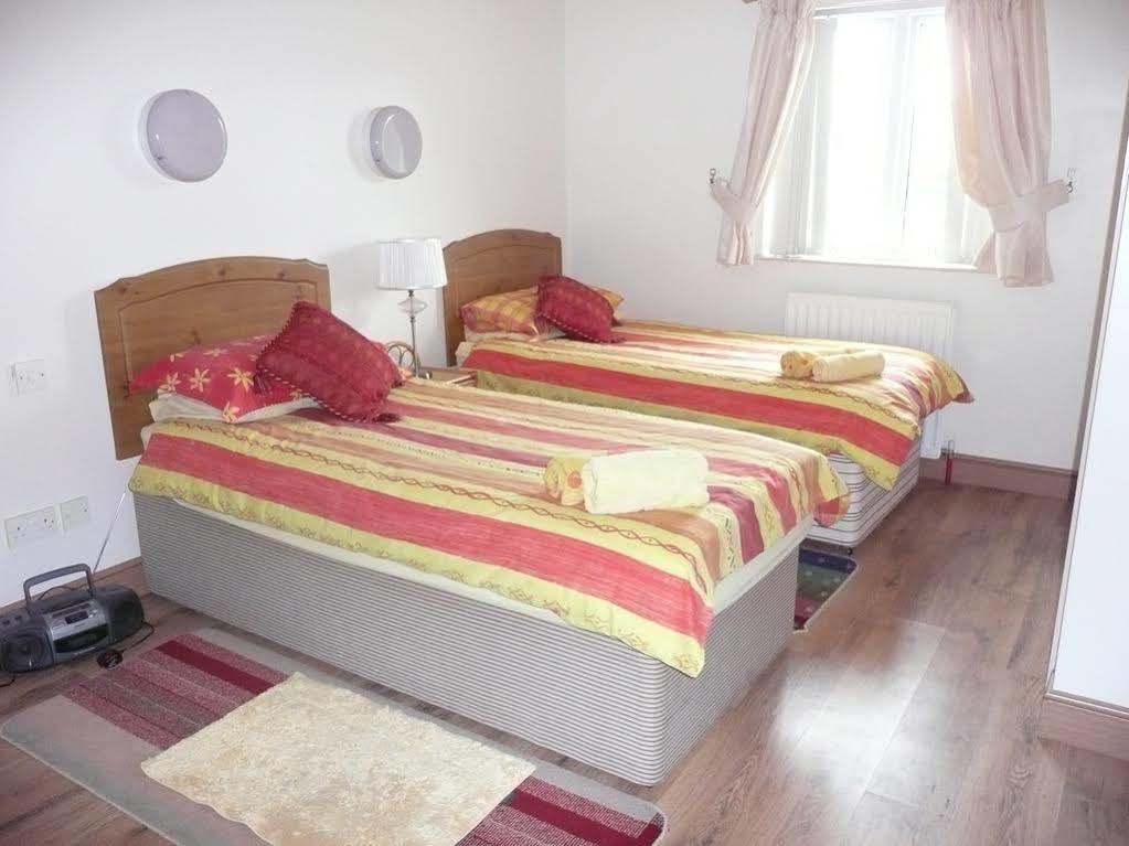 The Mourne Lodge "Cnocnafeola" นิวรี ภายนอก รูปภาพ